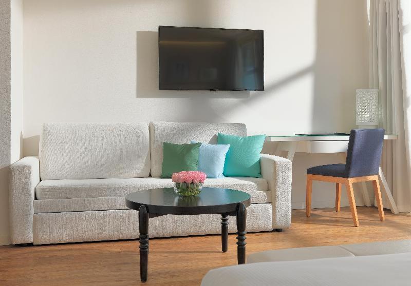 H10 Rubicon Horizons Collection (Adults Only) Ξενοδοχείο Πλάγια Μπλάνκα Δωμάτιο φωτογραφία A room at the hotel
